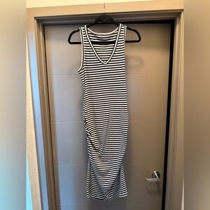 Lange Navy Blue and White Striped Midi Dress